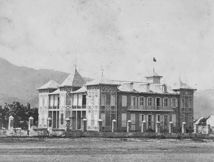 Le Palais avant l'explosion de 1912